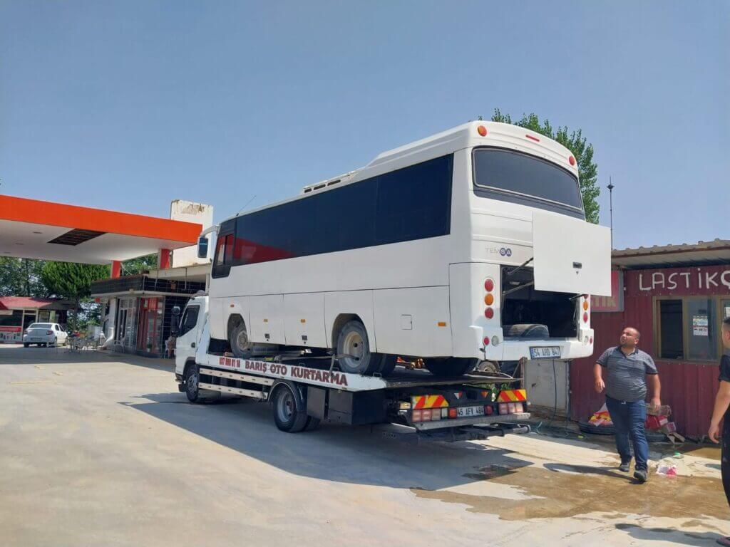 Alaşehir Kurtarıcı Hizmetleri Hakkında Bilgiler - 05375688110 3 Alaşehir Oto kurtarıcı ve yol yardım en çok talep edilen hizmetler arasında yer alır. Alaşehir Kurtarıcı çekici Hizmetleri 05305585236 - 05375688110